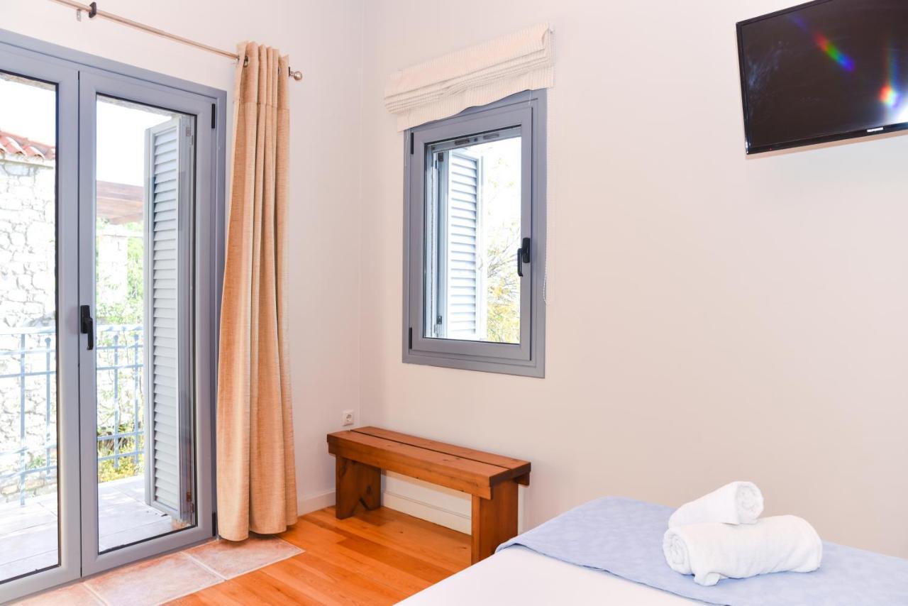 Ryalos Villas 칼라마타 외부 사진